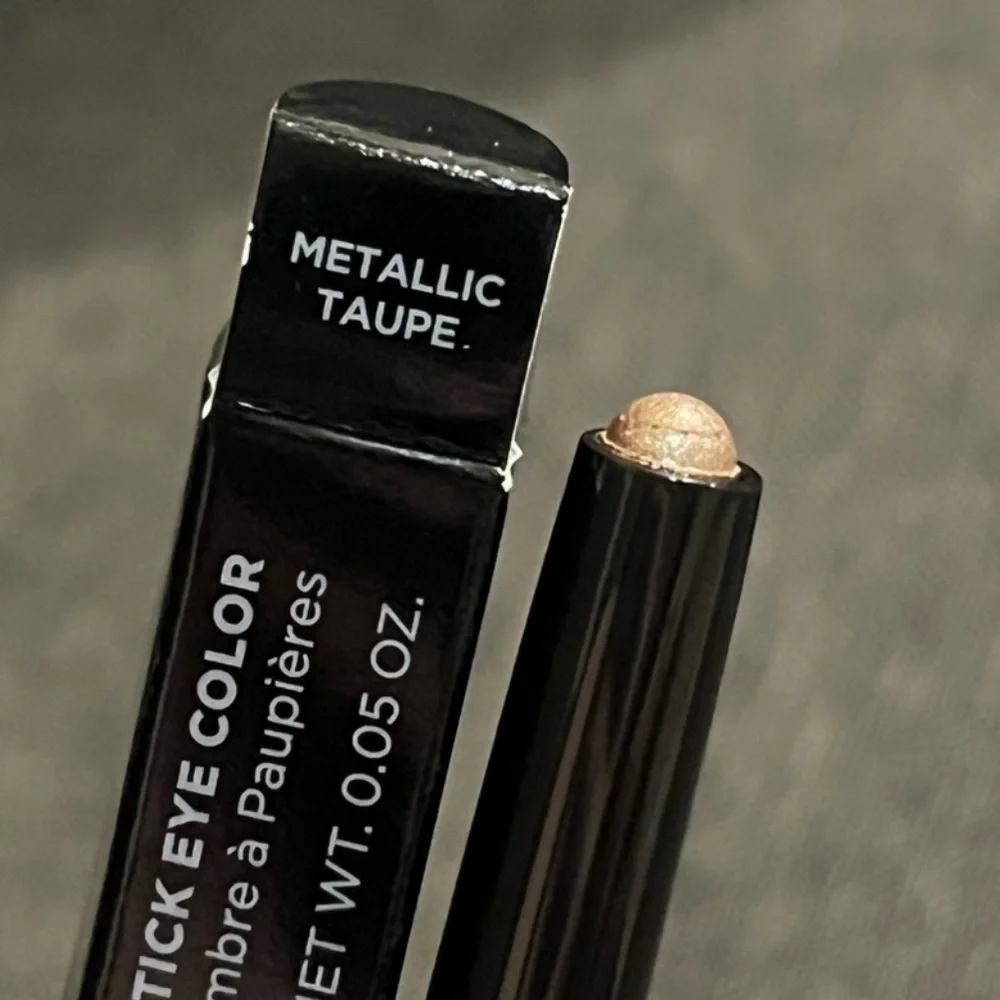 laura mercier this metallic